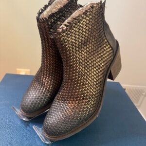 Band of Gypsies bronze woven metallic booties, Size 7